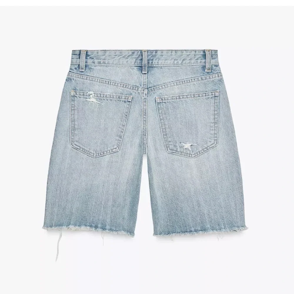 Zara TRF MID-WAIST DENIM BERMUDA SHORTS - Picture 3 of 7
